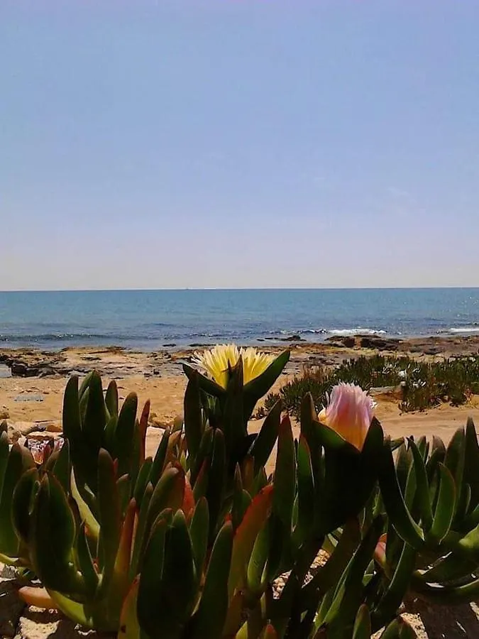 Casa vacanze Casa Panarea - Villetta indipendente sul mare Marina di Modica